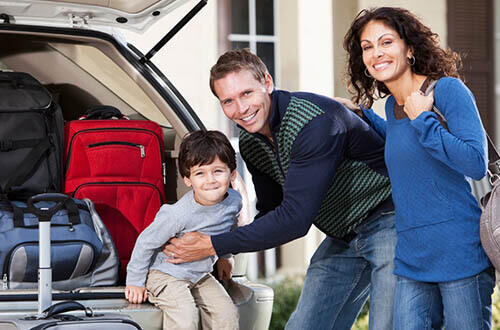 Como manter sua residência mais segura enquanto estiver viajando.